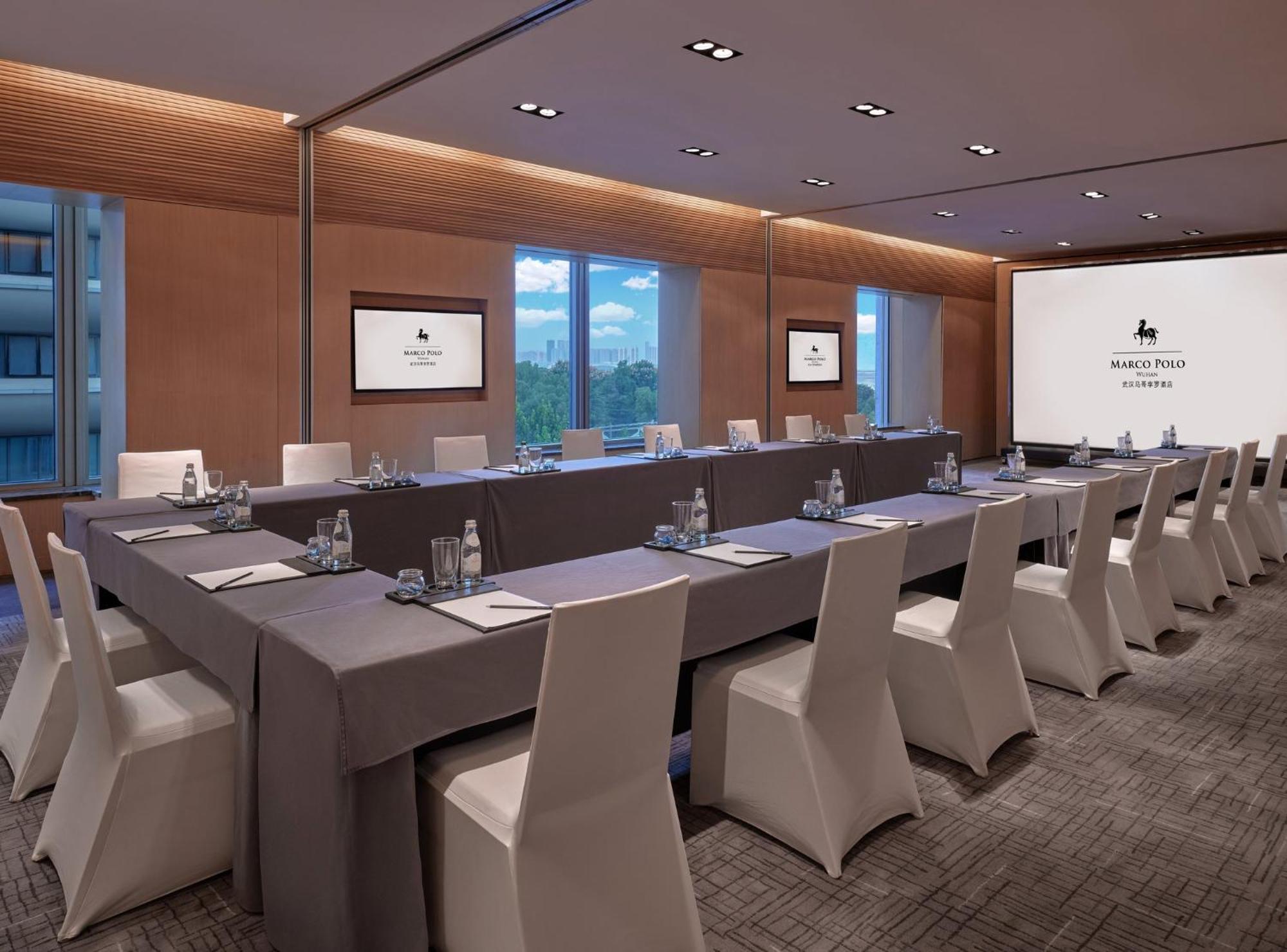 Marco Polo Wuhan Exterior photo